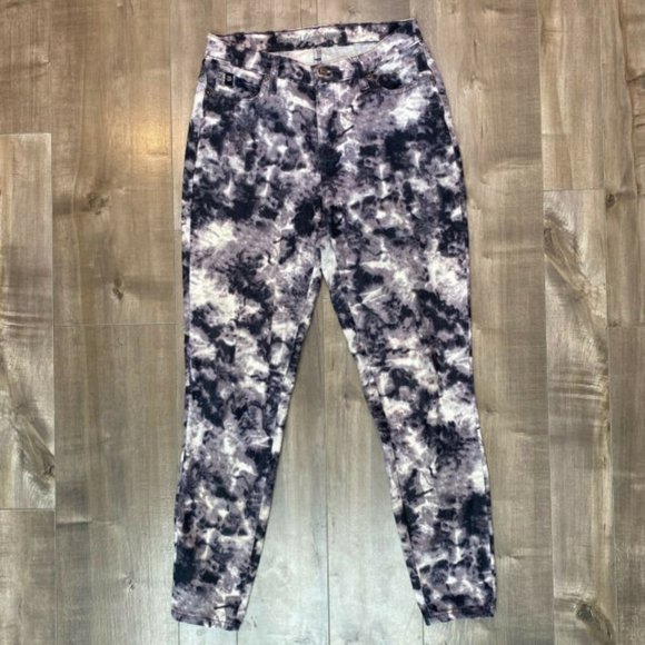 Second Yoga Jeans Women’s 31 Mid Rise Black Camo Print Ankle Jegging Stretch - Picture 2 of 7